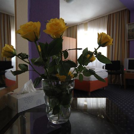 Carlton Hotel Frankfurt am Main Exterior photo