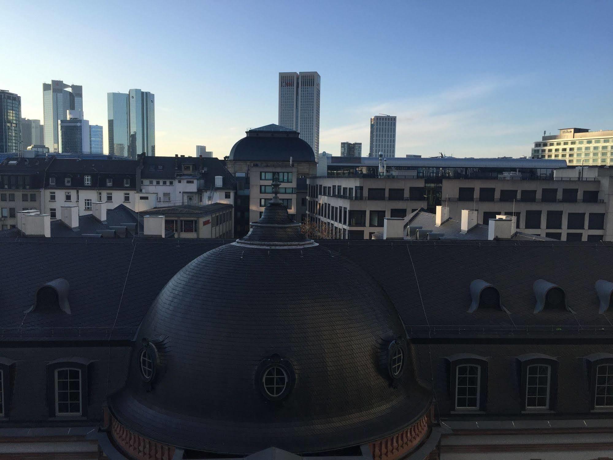 Carlton Hotel Frankfurt am Main Exterior photo